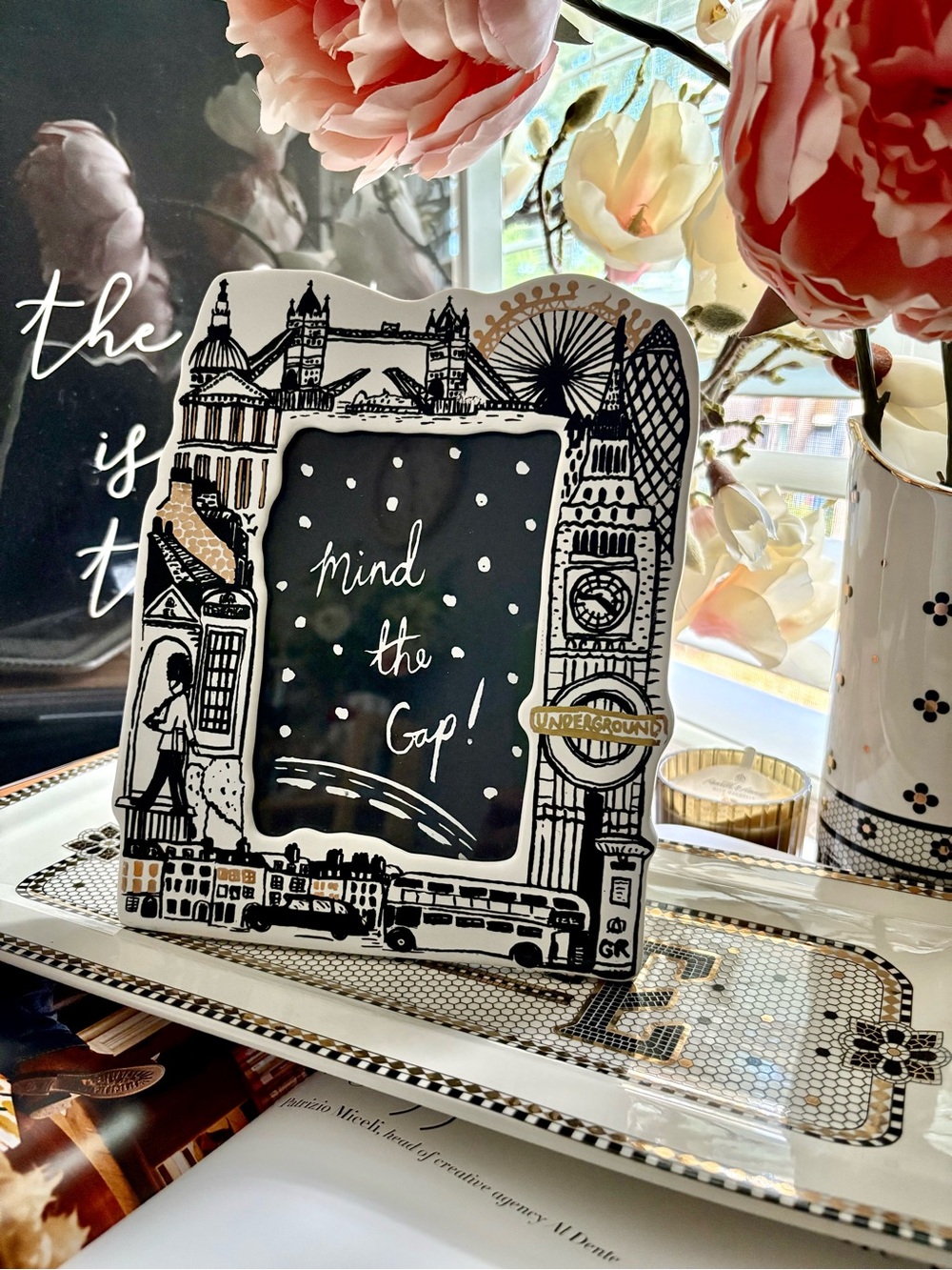 NWOT Anthropologie ‘Mind The Gap’ Ceramic Picture Frame